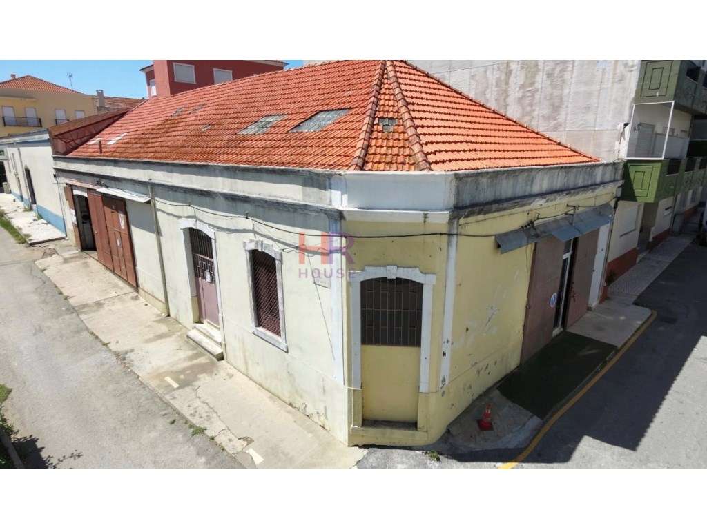 Figueira da Foz - Vendem-se 3 Armazéns - Grande imagem: 2/5