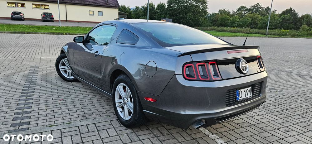 Ford Mustang 3.7 V6 Premium - 3