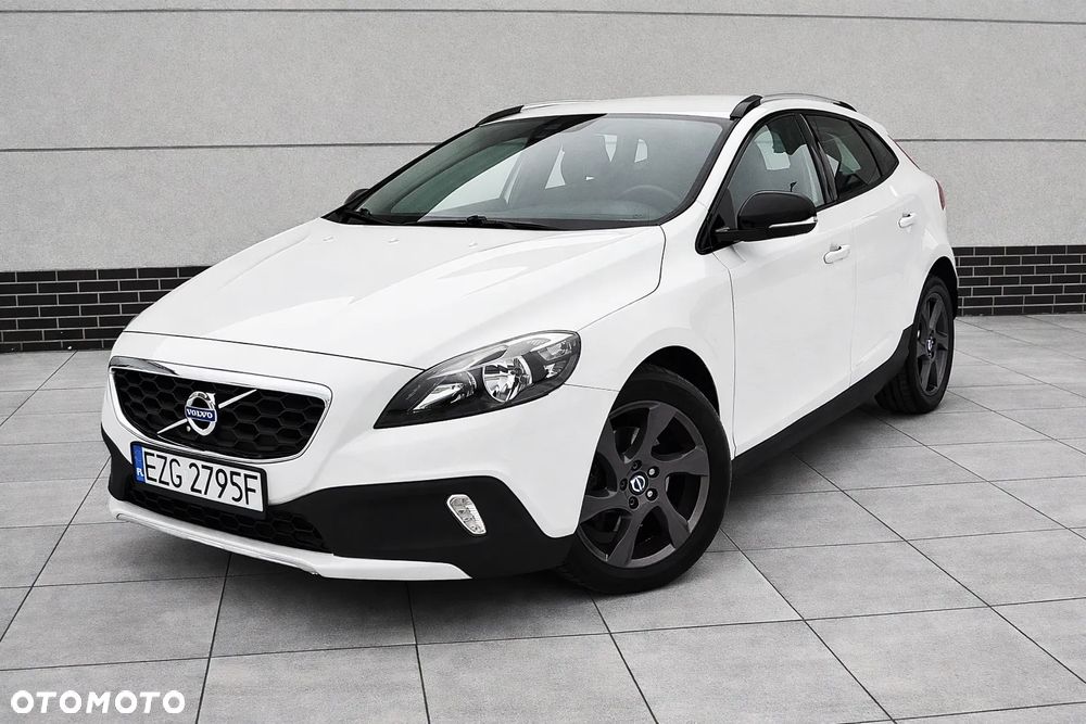 Volvo V40 Cross Country D2 Momentum - 1