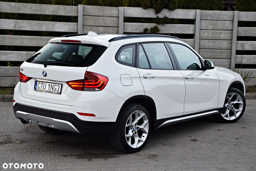 BMW X1 sDrive18d xLine - 13