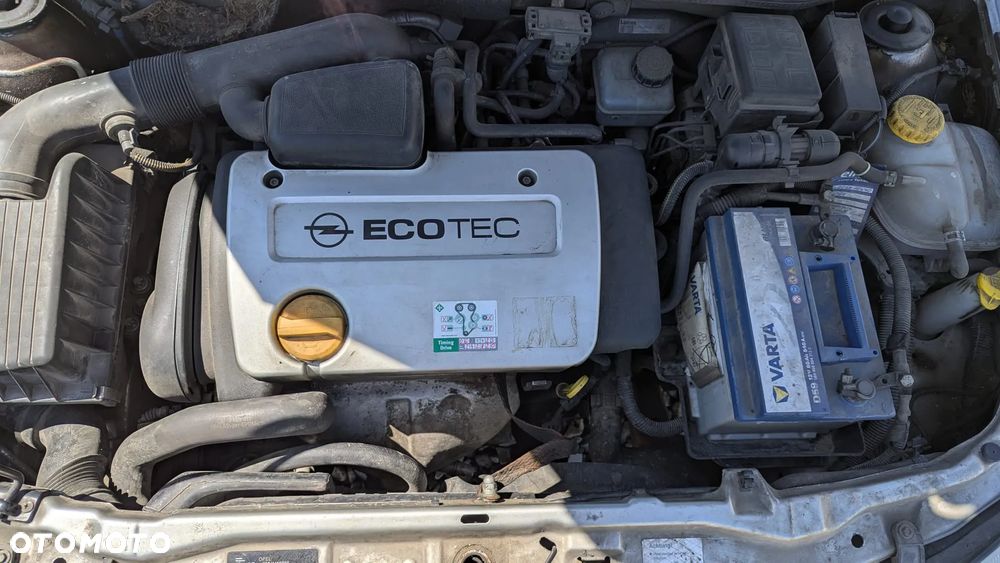 Opel Astra 1.6 16V 100 - 3