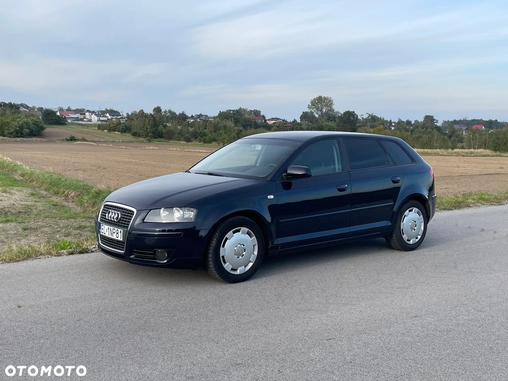 Audi A3 Sportback 1.6 Ambiente - 16