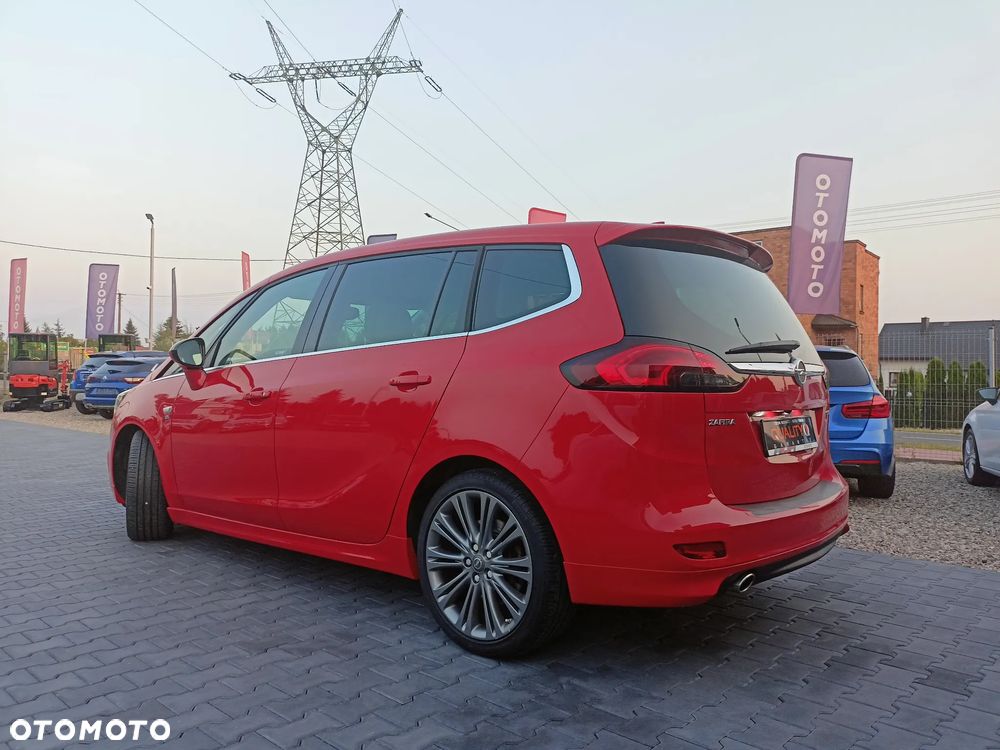 Opel Zafira - 10