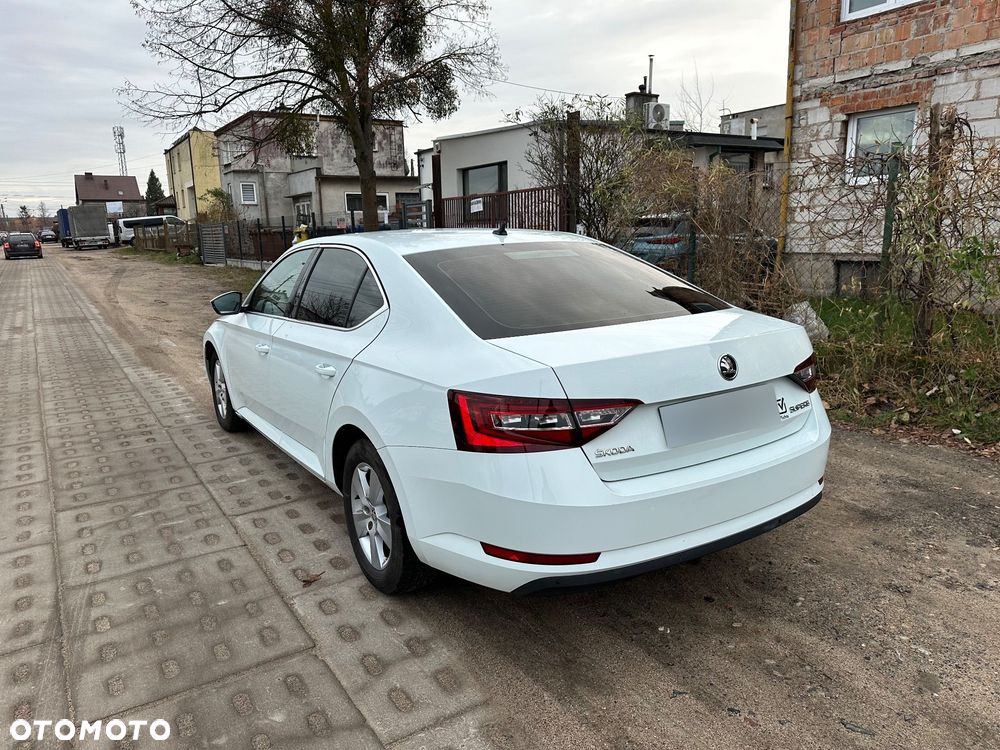 Skoda Superb 1.8 TSI Active - 4