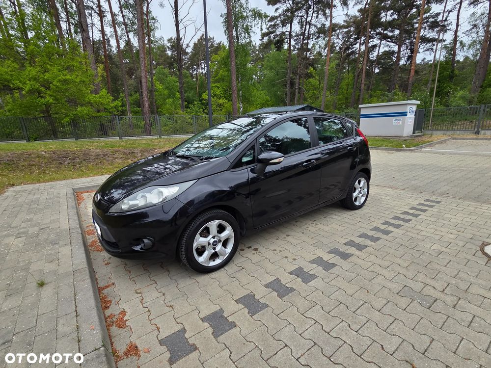 Ford Fiesta 1.25 Champions Edition - 1