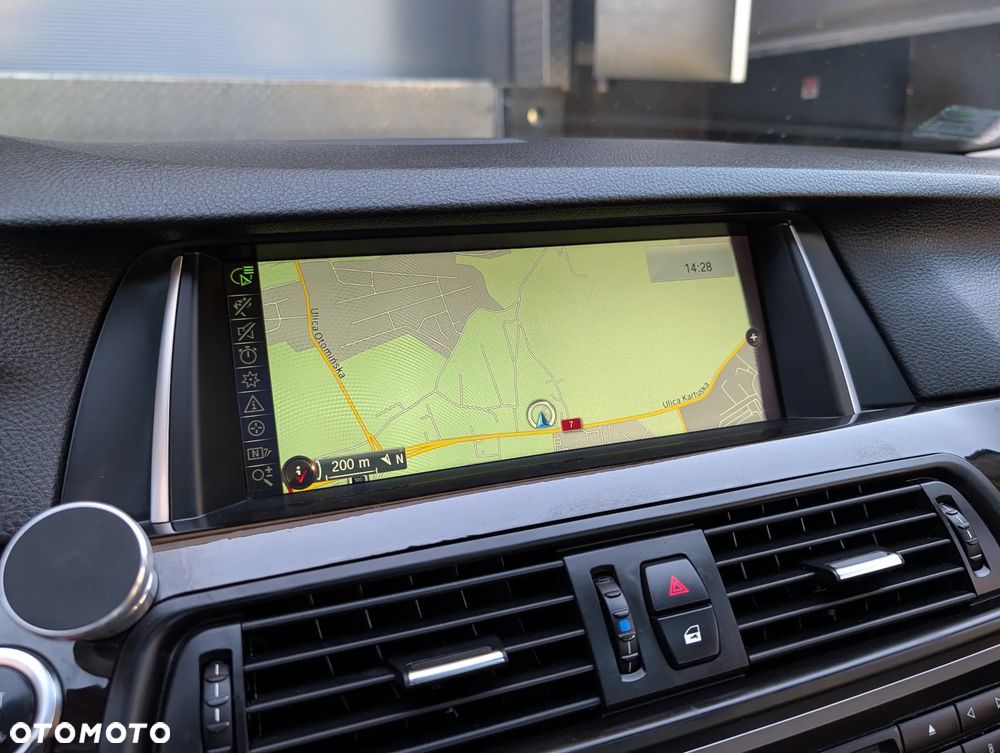 BMW Seria 5 535i xDrive Sport-Aut Luxury Line - 13