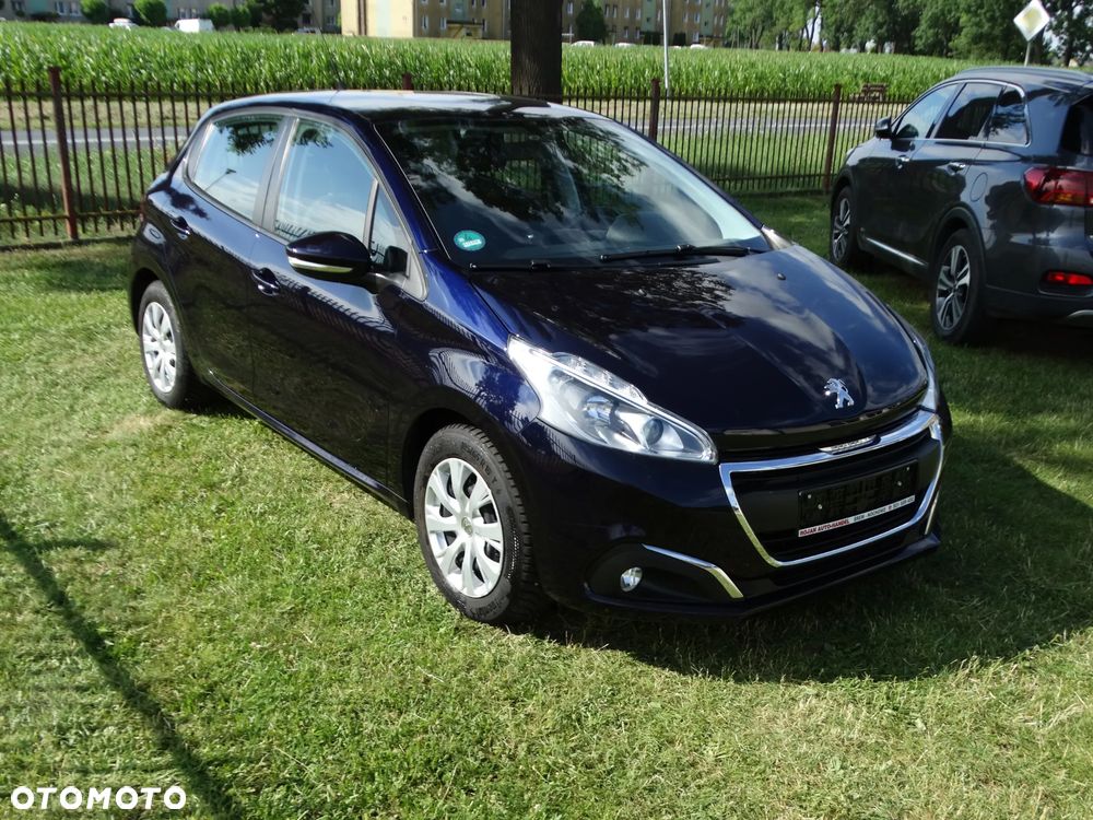 Peugeot 208 - 5