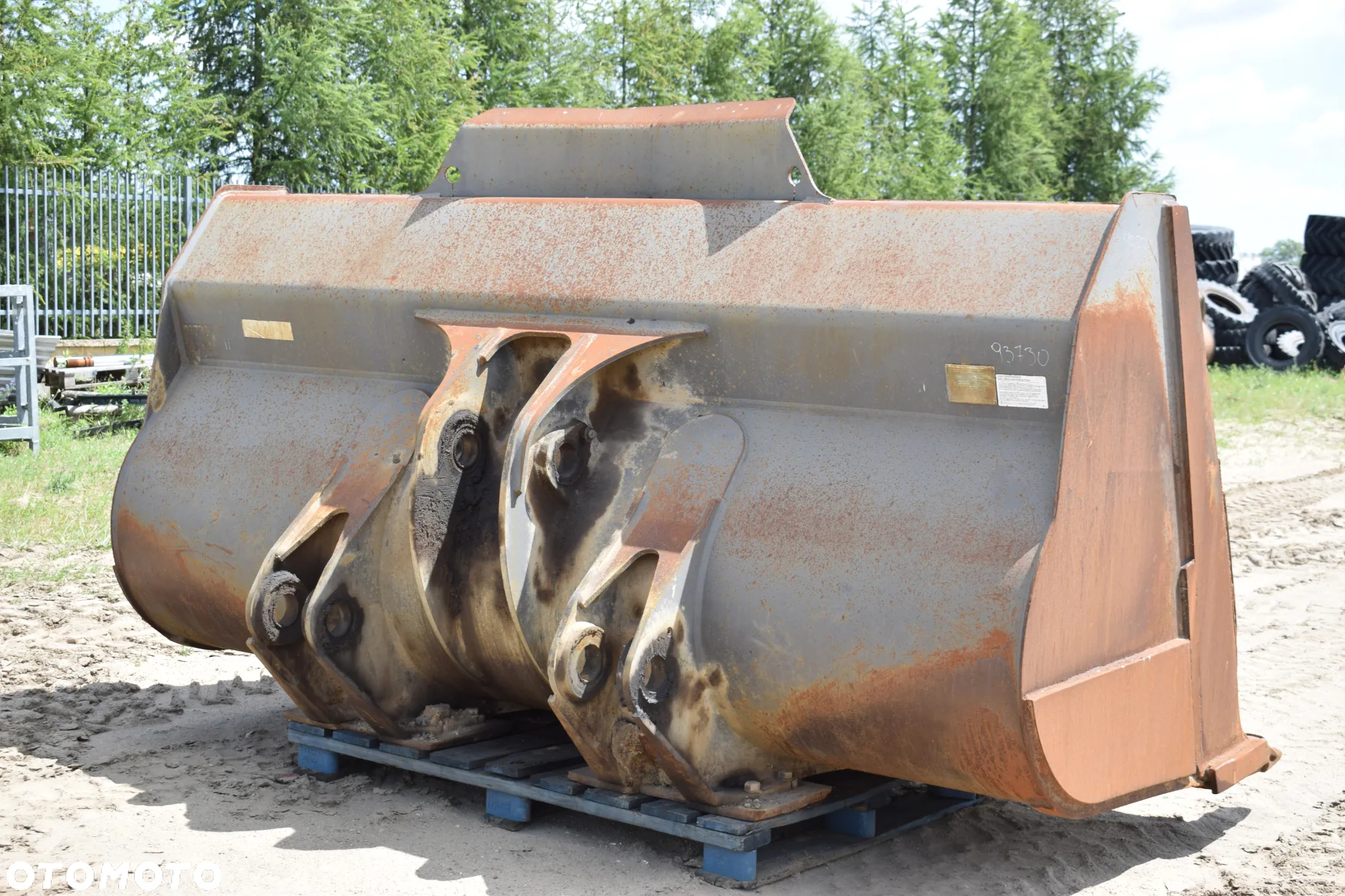 Łyżka ładowarkowa 4.4 m3 Volvo L180 3.2 m szer. - 5