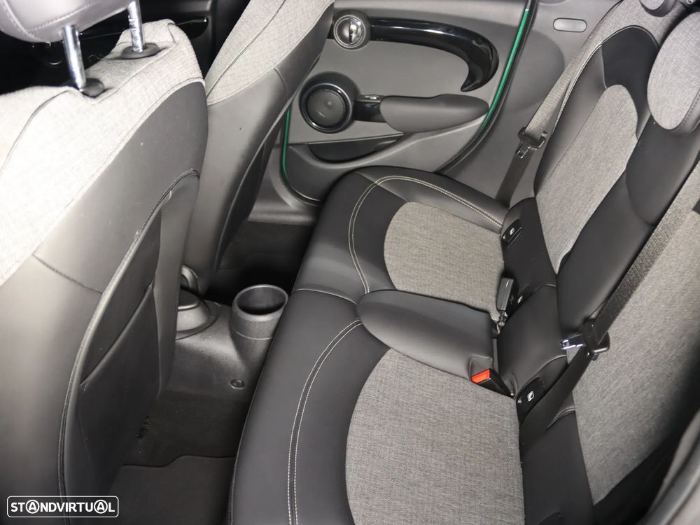 MINI 5 Portas Cooper Aut. - 16