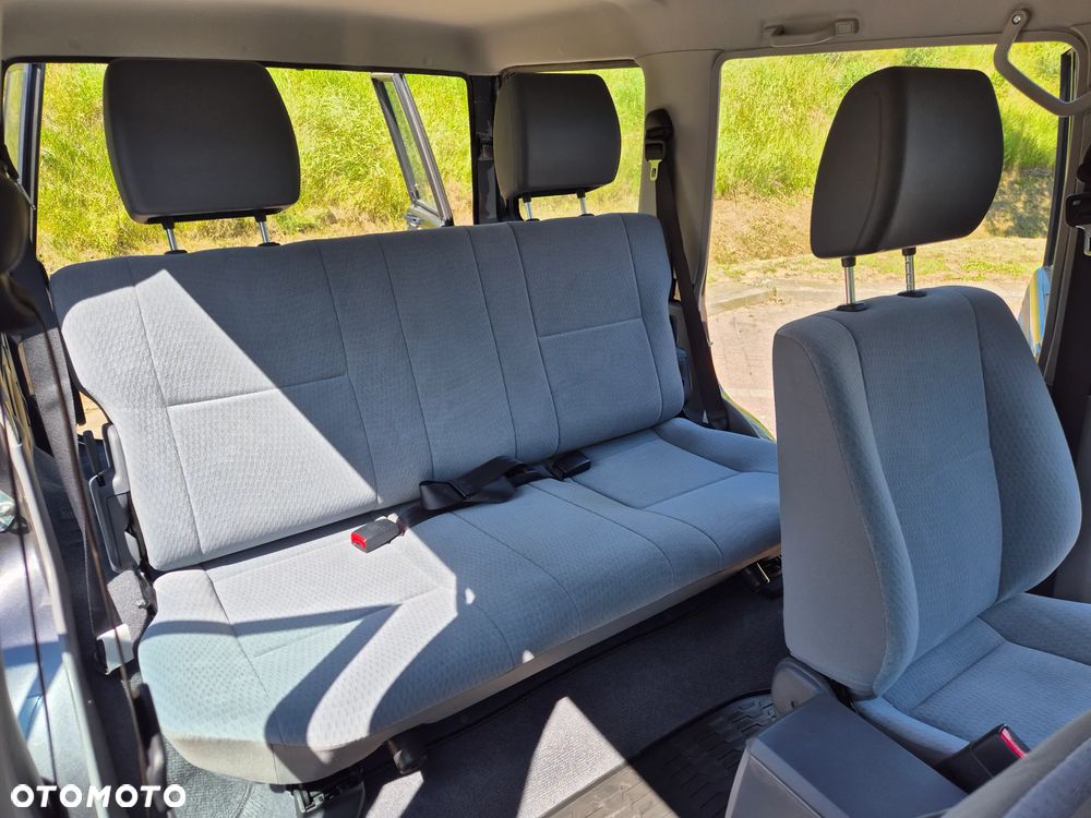 Toyota Land Cruiser - 13