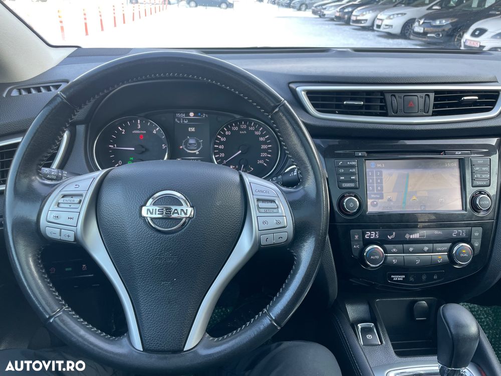 Nissan Qashqai 1.6 DCI Xtronic TEKNA - 32