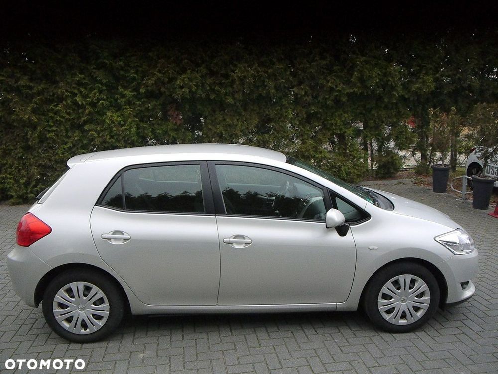 Toyota Auris 1.6 Valvematic Edition - 11