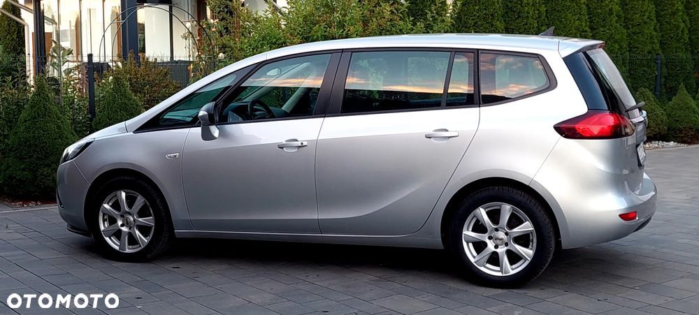Opel Zafira - 27