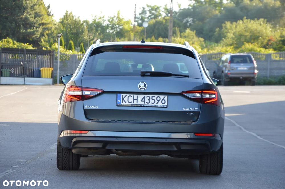 Skoda Superb 2.0 TDI 4x4 DSG Ambition - 10