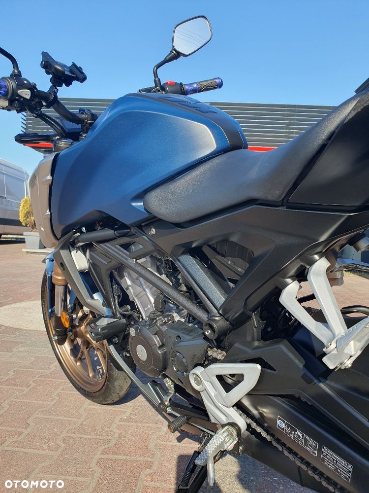 Honda CB - 15