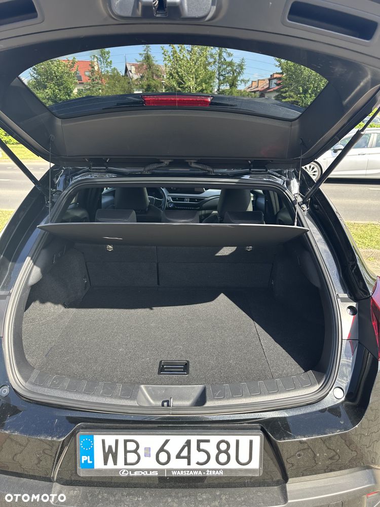 Lexus UX 250h Elegance 2WD - 18