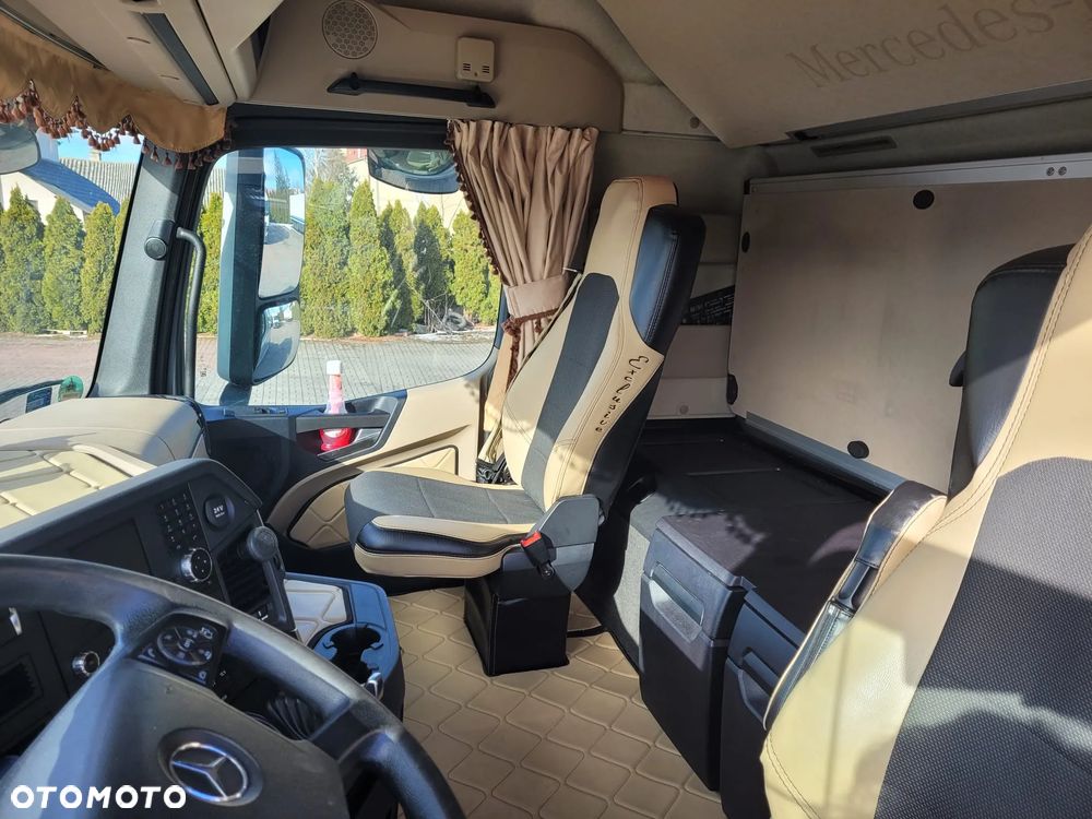 Mercedes-Benz Actros 450 - 7