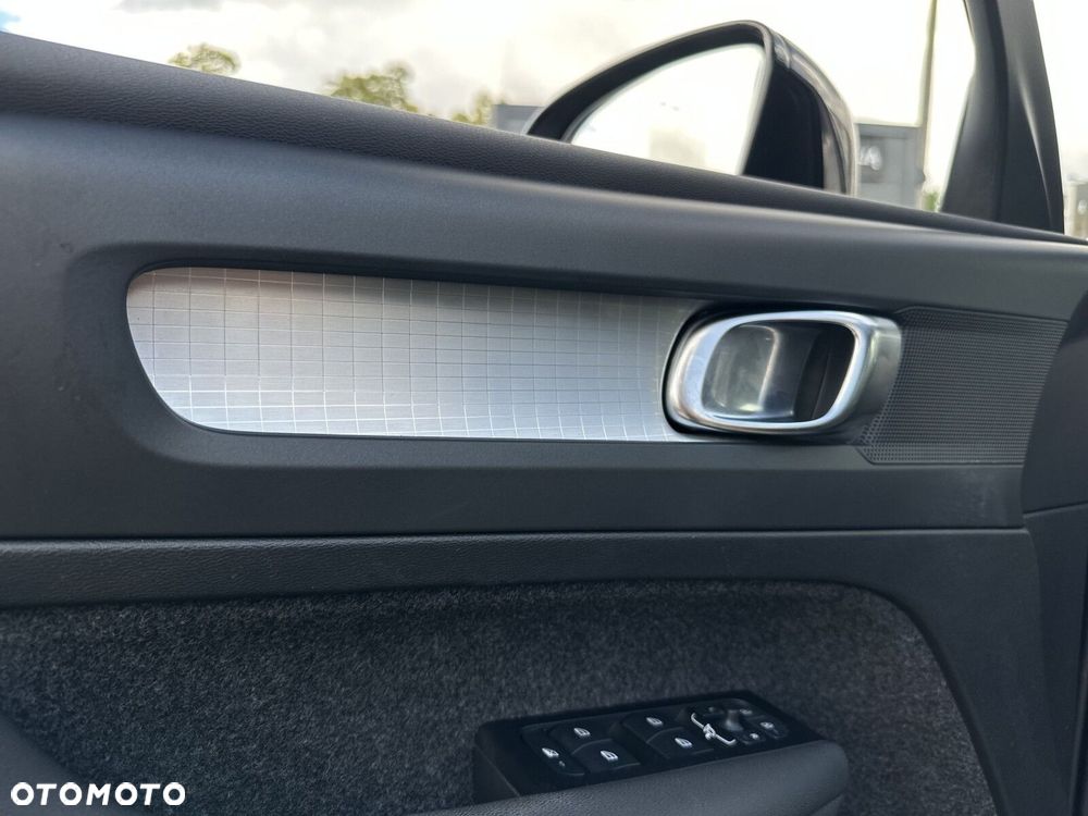 Volvo XC 40 T2 Core - 29