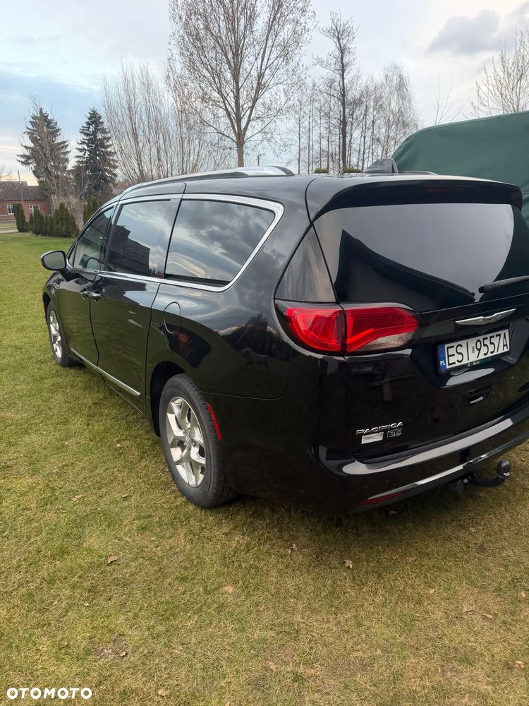 Chrysler Pacifica - 14