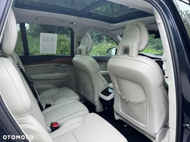Volvo XC 90 - 12