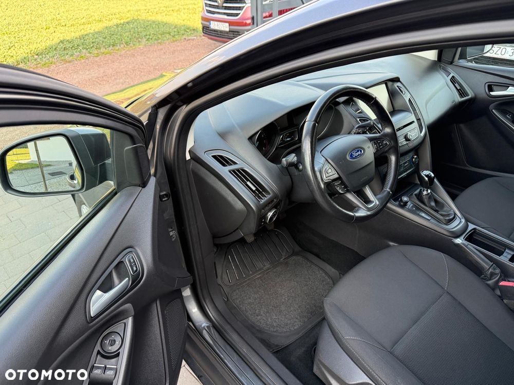 Ford Focus - 16