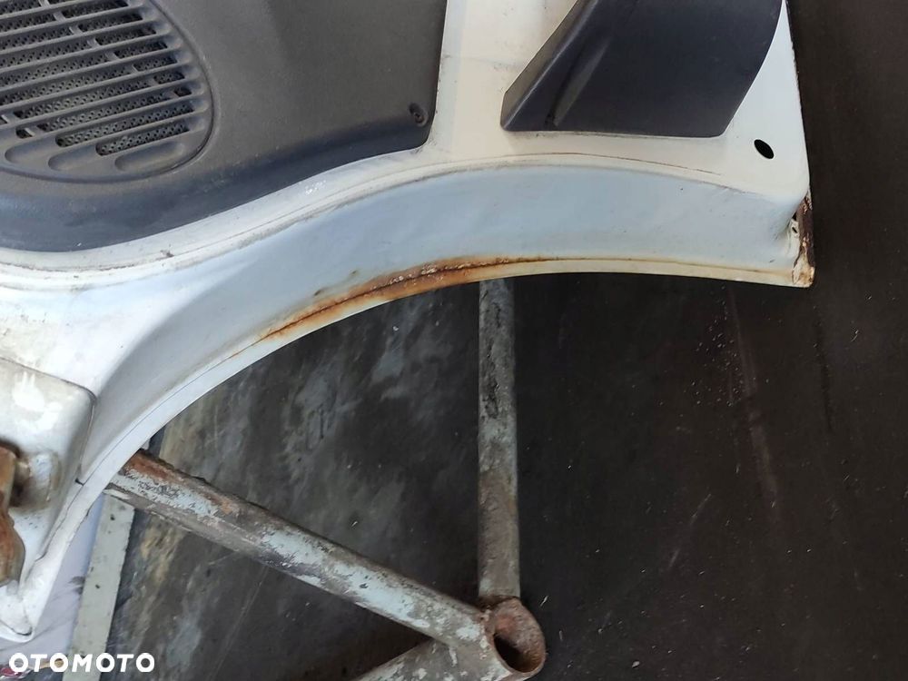 DRZWI KOMPLETNE PRAWY PRZÓD FORD TRANSIT V - 4