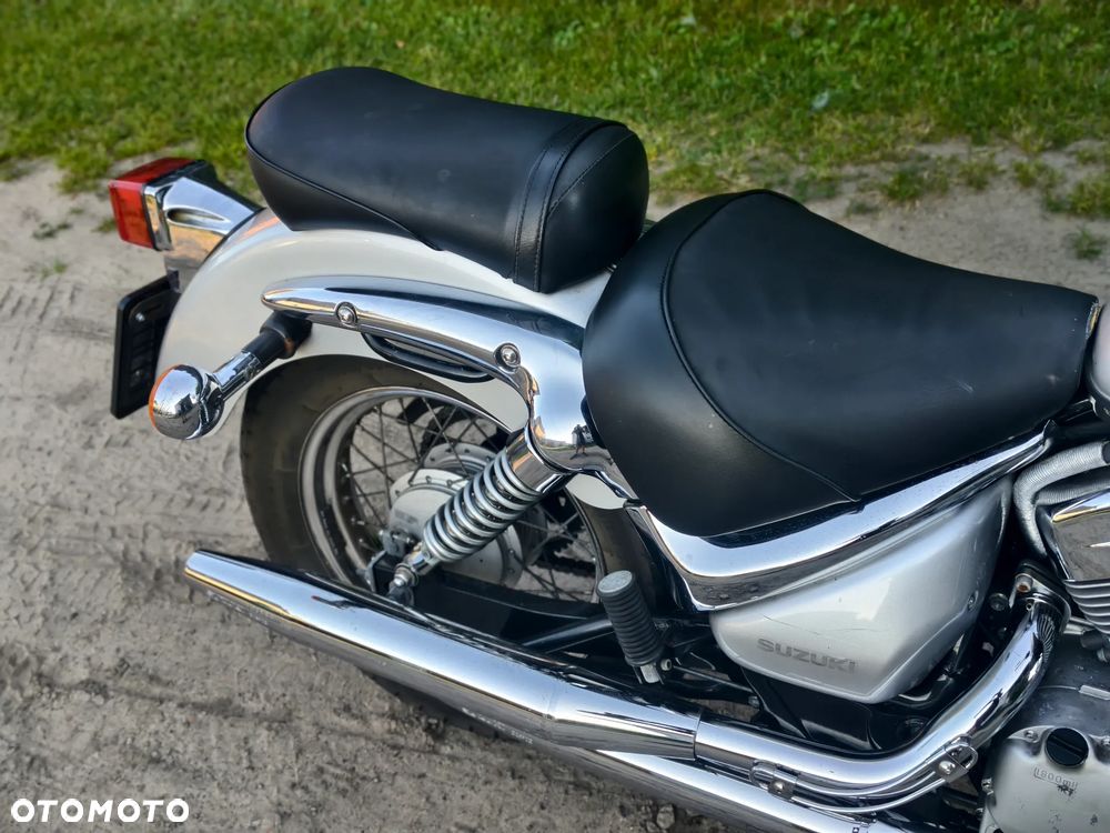Suzuki Intruder - 5