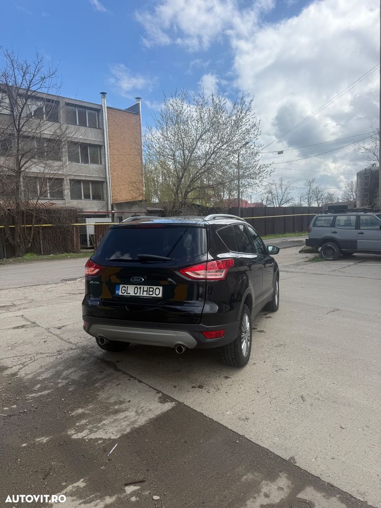 Ford Kuga 2.0 TDCi Powershift 4WD Titanium - 5