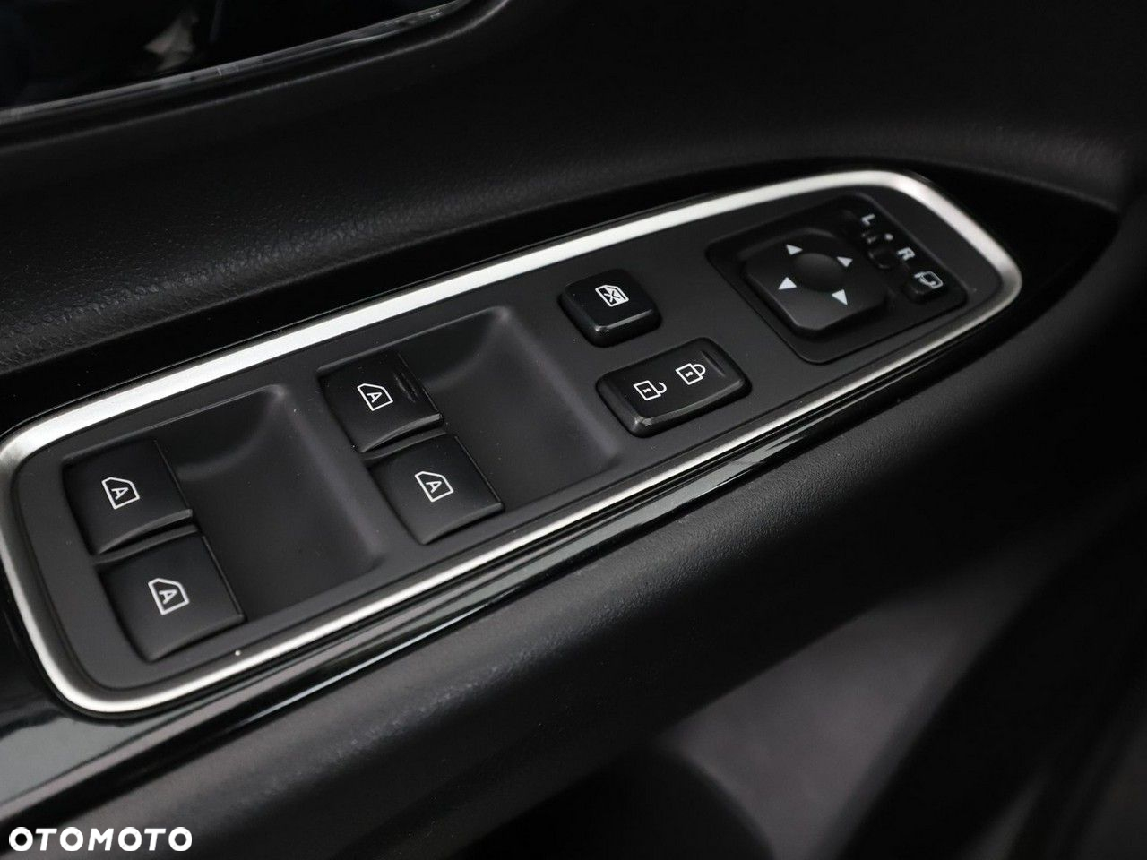 Mitsubishi Outlander 2.4 4WD Plug-In Hybrid Spirit - 40
