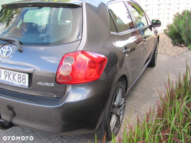Toyota Auris 2.0 D-4D Prestige - 26