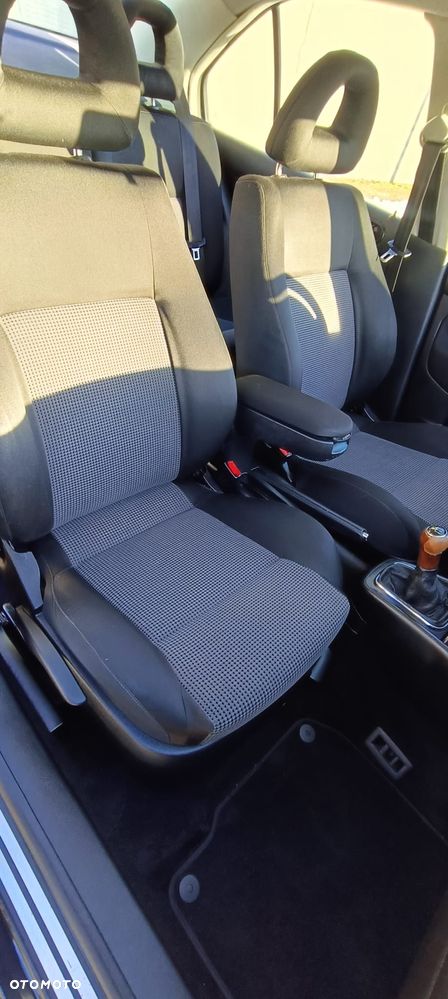 Volkswagen Bora 1.6 Comfortline - 16