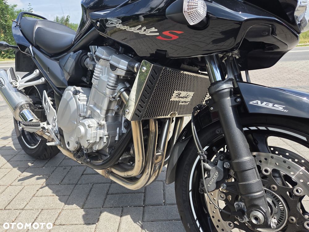 Suzuki Bandit - 21