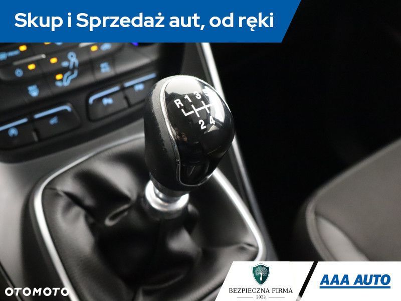 Ford Kuga - 15