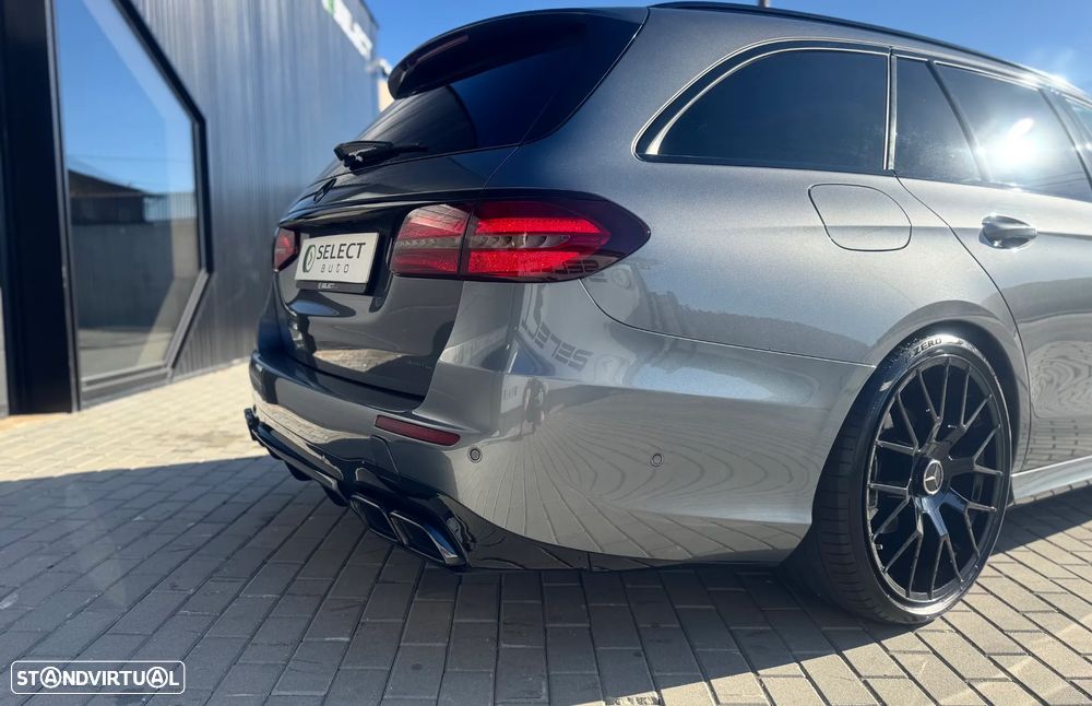 Mercedes-Benz E 220 d T 9G-TRONIC AMG Line - 17