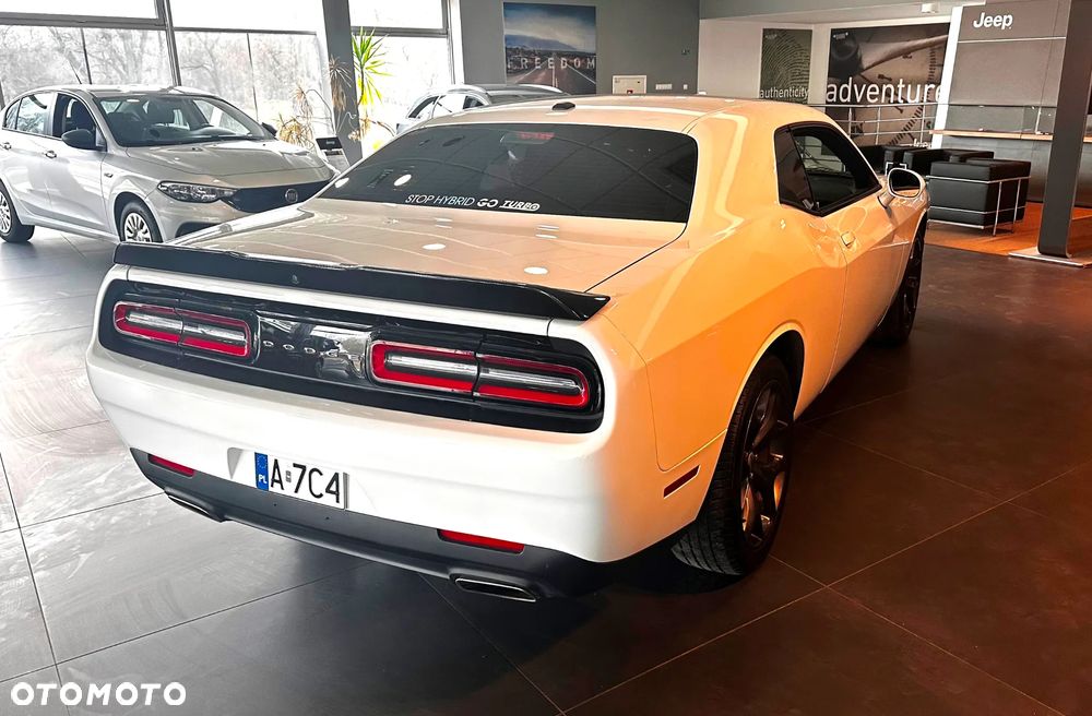 Dodge Challenger 3.6 SXT Plus - 5