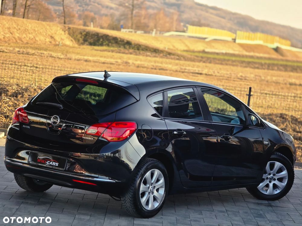 Opel Astra 1.4 Turbo Design Edition - 16