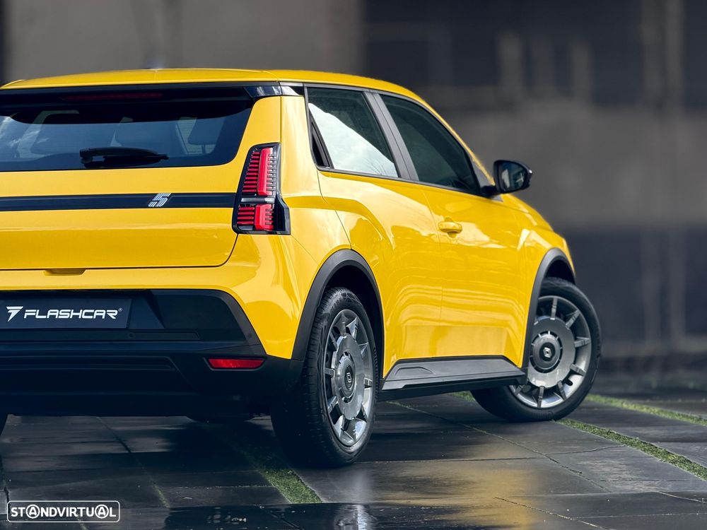 Renault 5 E-Tech 40 kWh Evolution Autonomia Urbana - 9
