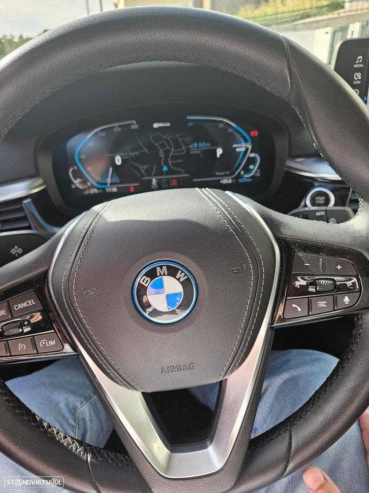 BMW 520 e Line Luxury - 28