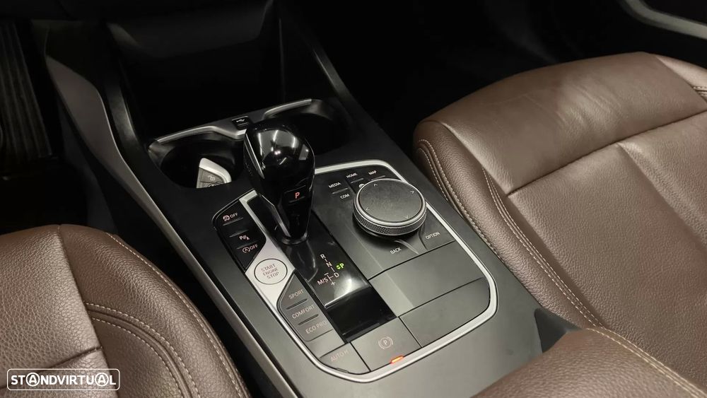 BMW 116 d Aut. Sport Line - 43