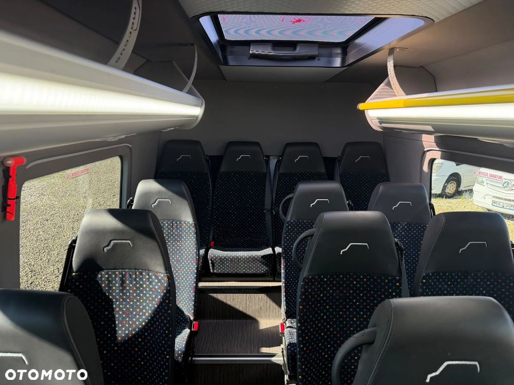 Mercedes-Benz Sprinter 517 - 17