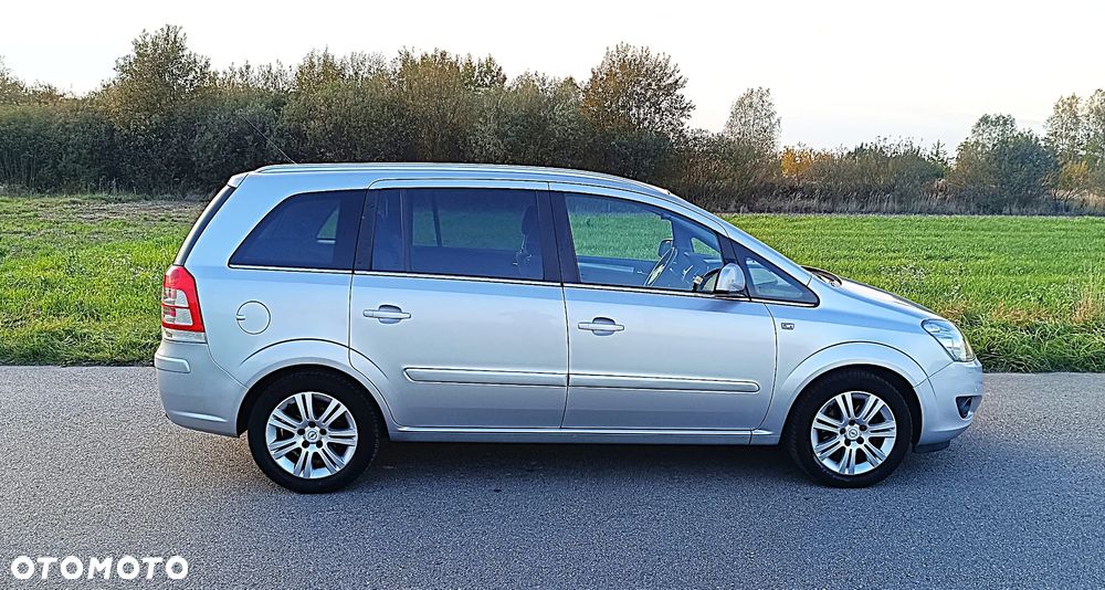 Opel Zafira 1.8 - 6
