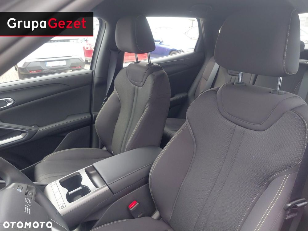 BYD Atto 2 DM-i - 10