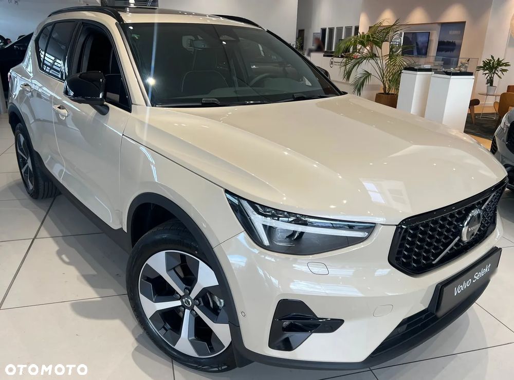 Volvo XC 40 B4 AWD Ultimate Dark - 7