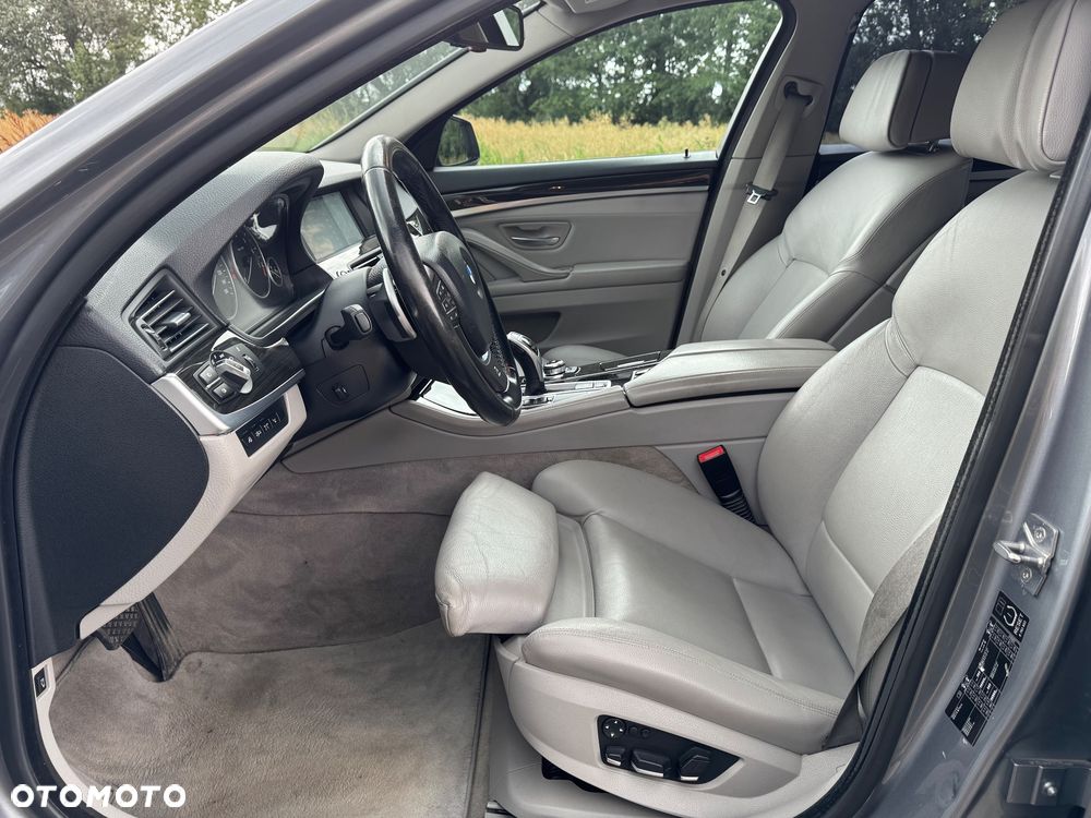 BMW Seria 5 535i - 6
