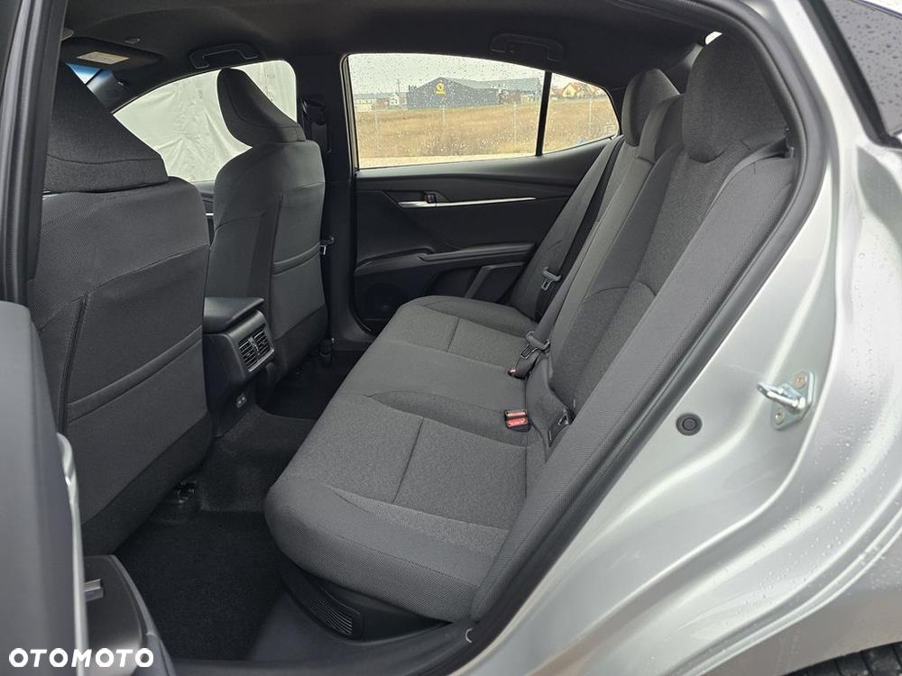 Toyota Camry 2.5 Hybrid Dynamic Force Comfort e-CVT - 11