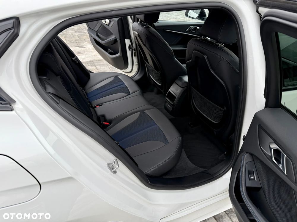 BMW Seria 1 118i M Sport - 23