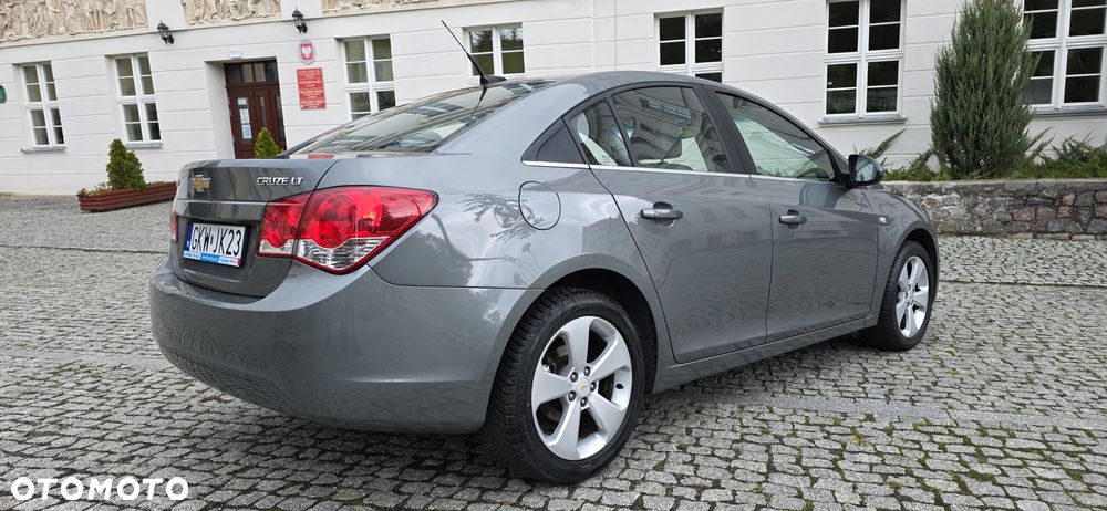 Chevrolet Cruze 1.8 LT+ - 13