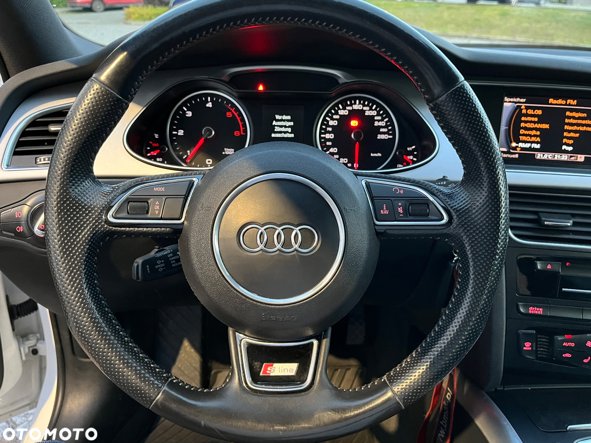 Audi A4 Avant 2.0 TDI DPF clean diesel S line Sportpaket - 18