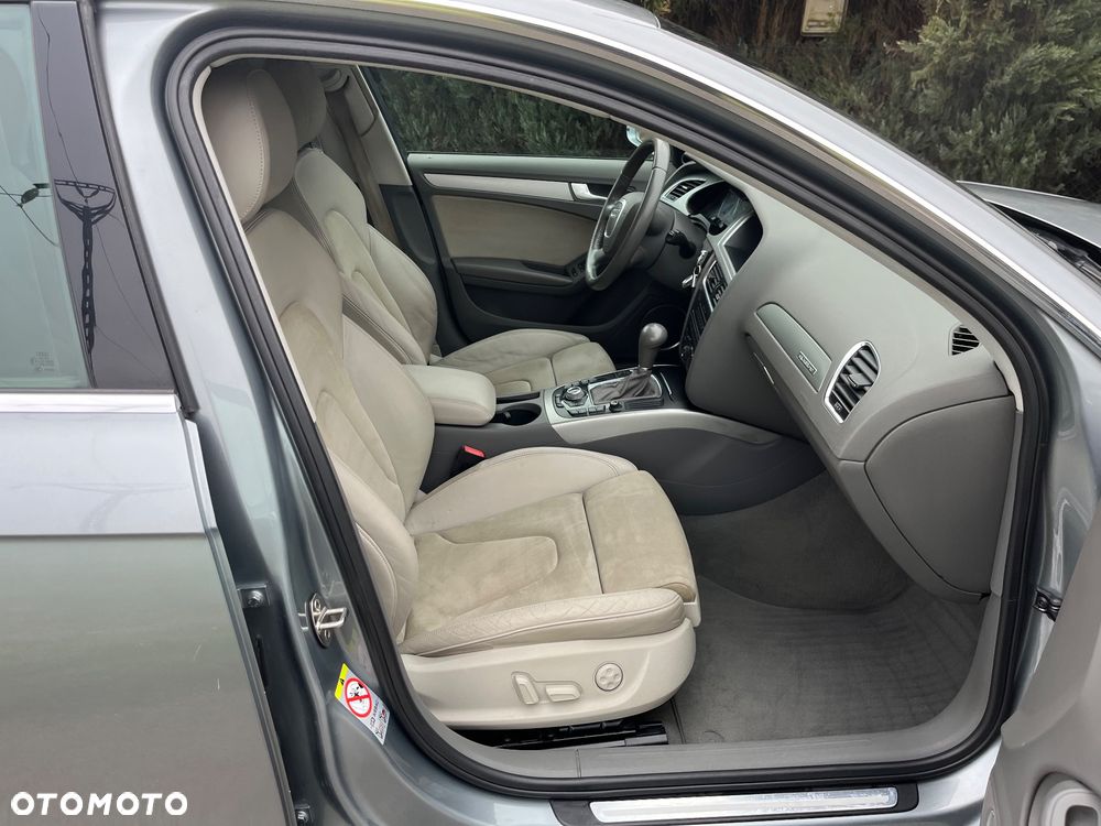 Audi A4 Avant 3.0 TDI DPF quattro S tronic S line Sportpaket - 16