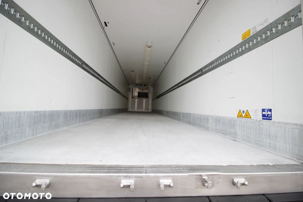 Schmitz Cargobull FP 60 V7 Thermo King SLXi 300 / JAK NOWA / ŚCIANA 7 CM / - 9